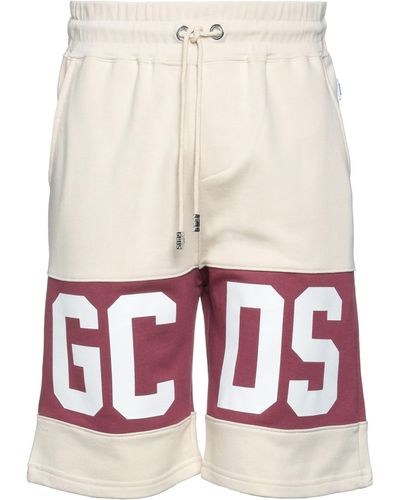 Gcds Shorts & Bermuda Shorts - Red