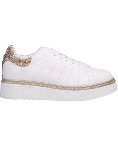 Cult Trainers - White