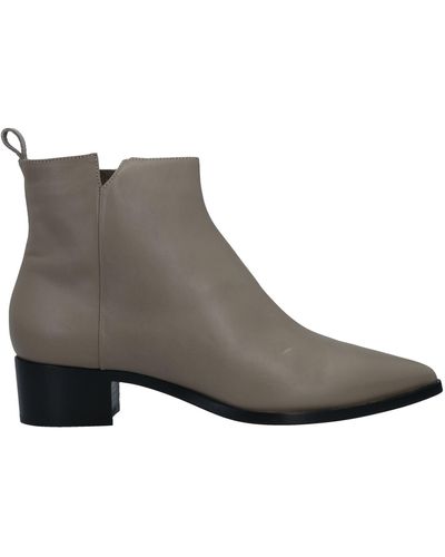 Pomme D'or Ankle Boots - Brown