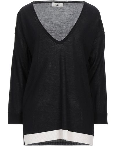 Niu Sweater - Black