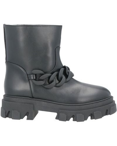 Stokton Ankle Boots - Grey