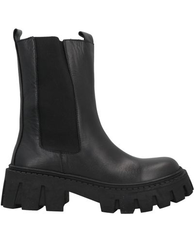 Jijil Ankle Boots - Black