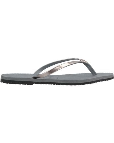 Havaianas Thong Sandal - White