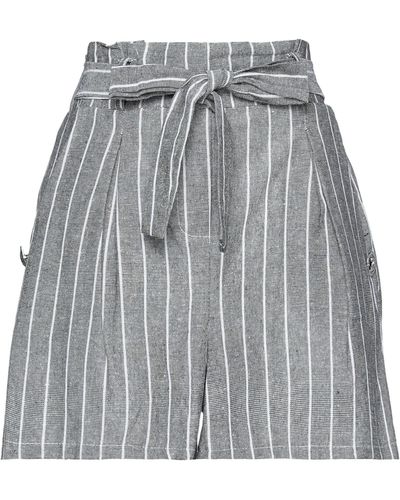 Odi Et Amo Shorts & Bermuda Shorts - Gray