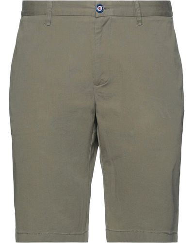Fred Mello Shorts & Bermuda Shorts - Green