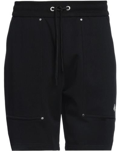 Moose Knuckles Shorts & Bermuda Shorts - Black