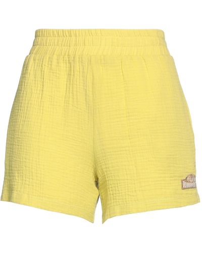 Alviero Martini 1A Classe Shorts & Bermuda Shorts - Yellow