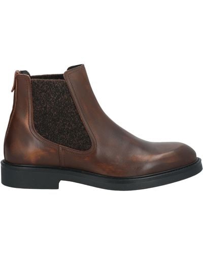 Ambitious Ankle Boots - Brown