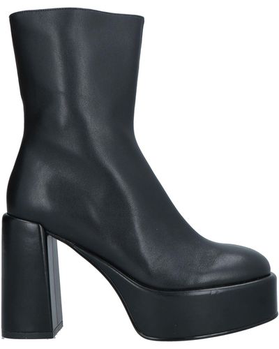 Jeannot Ankle Boots - Black