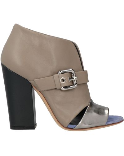 Grey Mer Ankle Boots - Brown