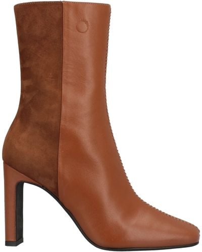 High Ankle Boots - Brown