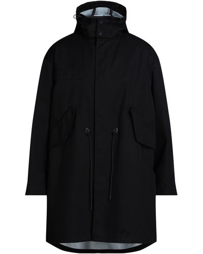 Closed Overcoat - Black