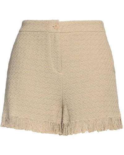 Boutique Moschino Shorts & Bermuda Shorts - Natural