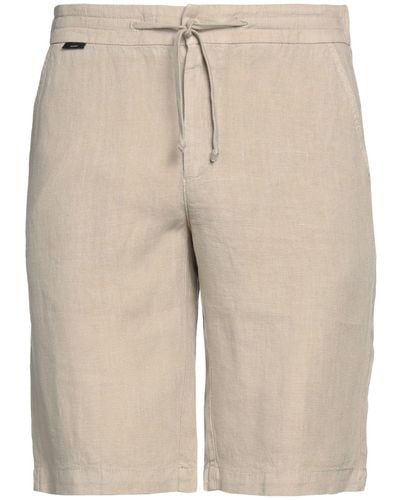 04651/A TRIP IN A BAG Shorts & Bermuda Shorts - Natural