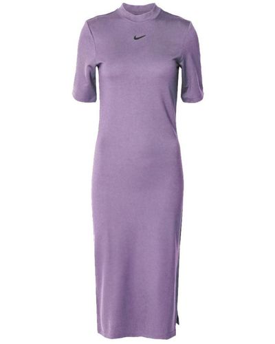 Robes Violet Nike pour femme Lyst