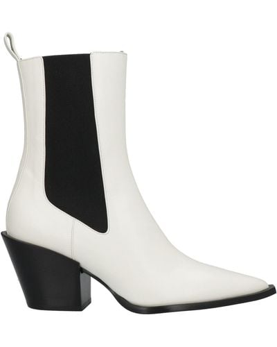 Dorothee Schumacher Ankle Boots - White