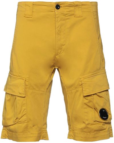 C.P. Company Shorts & Bermudashorts - Gelb