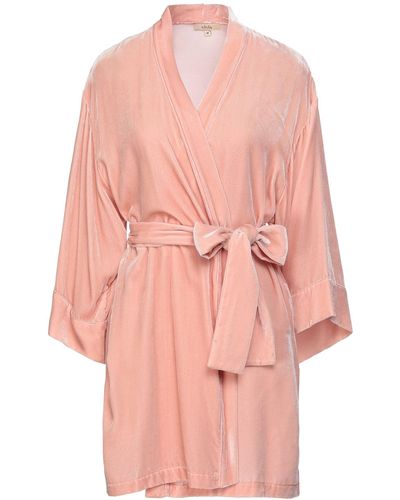 Vivis Dressing Gown Or Bathrobe - Pink