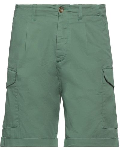 Officina 36 Shorts & Bermuda Shorts - Green