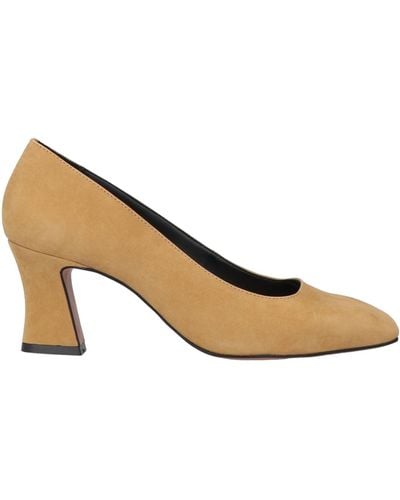 Vicenza Court Shoes - Natural