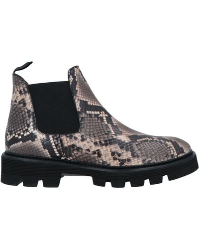 Alfredo Giantin Ankle Boots - Black
