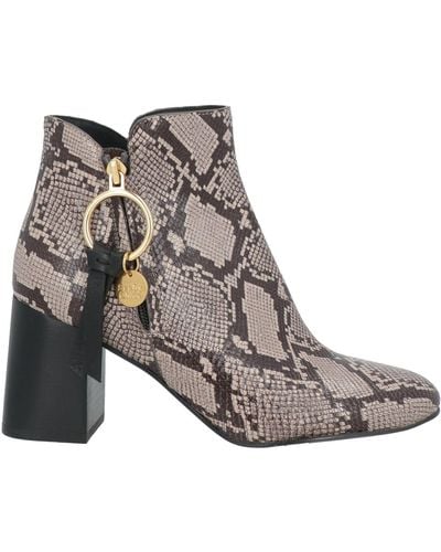 See By Chloé Dove Ankle Boots Calfskin - Brown