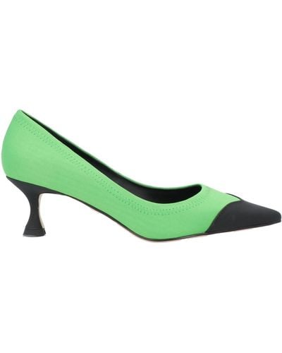 Lola Cruz Court Shoes - Green