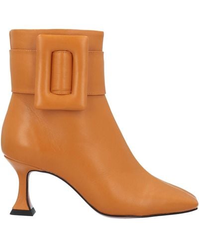 Vicenza Ankle Boots - Brown