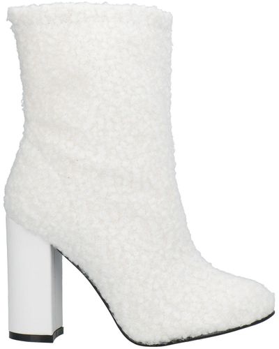 Divine Follie Ankle Boots - White