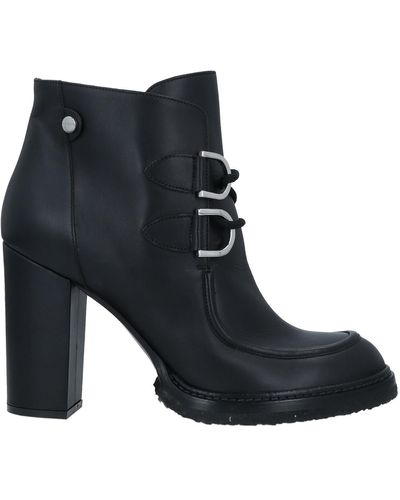 Vicini Ankle Boots - Black