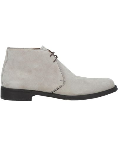 Barrett Ankle Boots - Grey