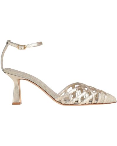 the seller shoes online shop