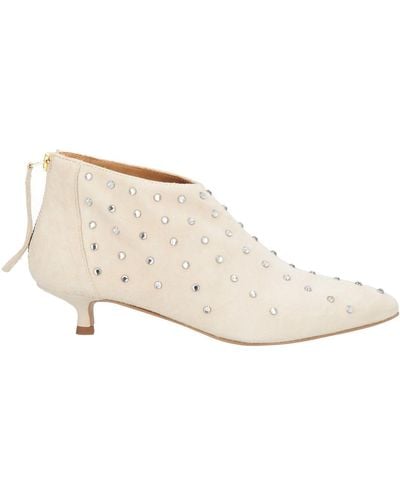 Parisienne Ankle Boots - Natural