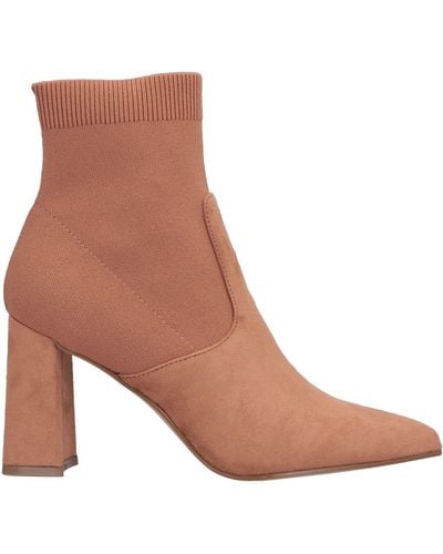 Steve Madden Ankle Boots - Brown