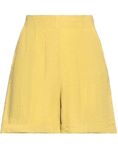 Caractere Shorts & Bermuda Shorts - Yellow