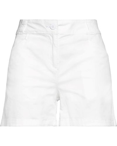 Napapijri Shorts & Bermuda Shorts - White