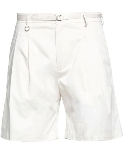 GOLDEN CRAFT 1957 Shorts & Bermuda Shorts - White