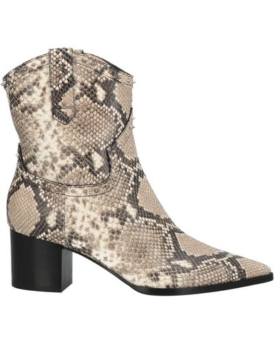 Alberto Gozzi Ankle Boots - Natural