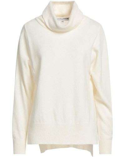 European Culture Turtleneck - White