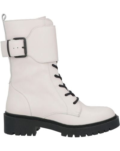 Unisa Ankle Boots - White