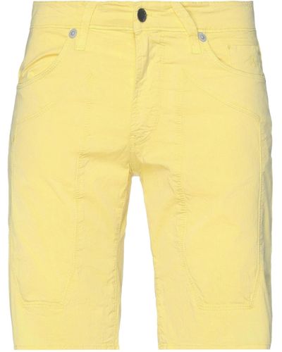 Jeckerson Shorts & Bermuda Shorts - Yellow