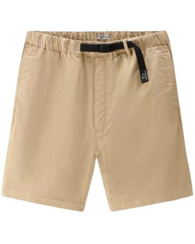 Woolrich Shorts & Bermudashorts - Natur