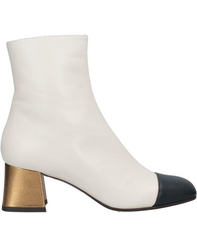 Chie Mihara Ankle Boots - White