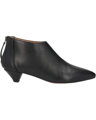 Parisienne Ankle Boots - Black