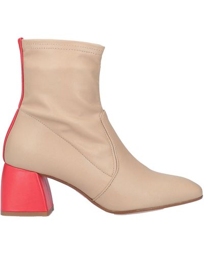 Alysi Ankle Boots - Natural