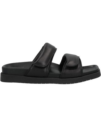 Doucal's Sandals - Black