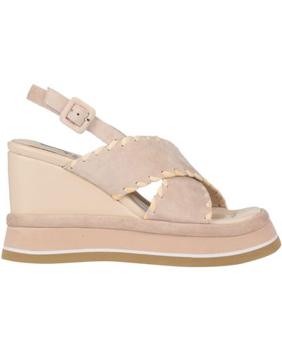 Jeannot Sandals - Natural