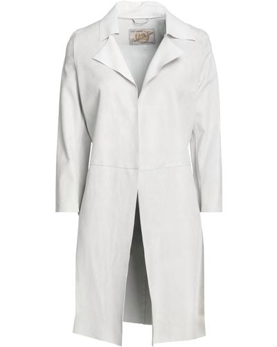 Vintage De Luxe Overcoat & Trench Coat - White