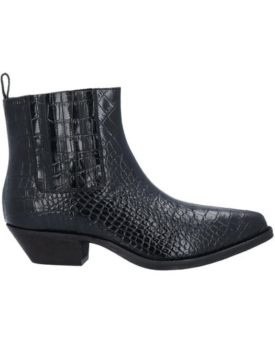 Jucca Ankle Boots - Black