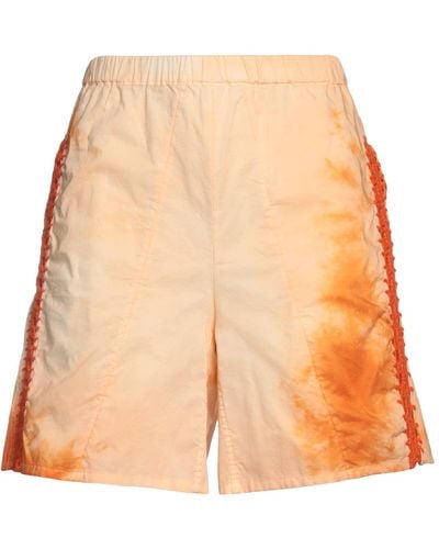 CAVIA Shorts & Bermuda Shorts - Orange